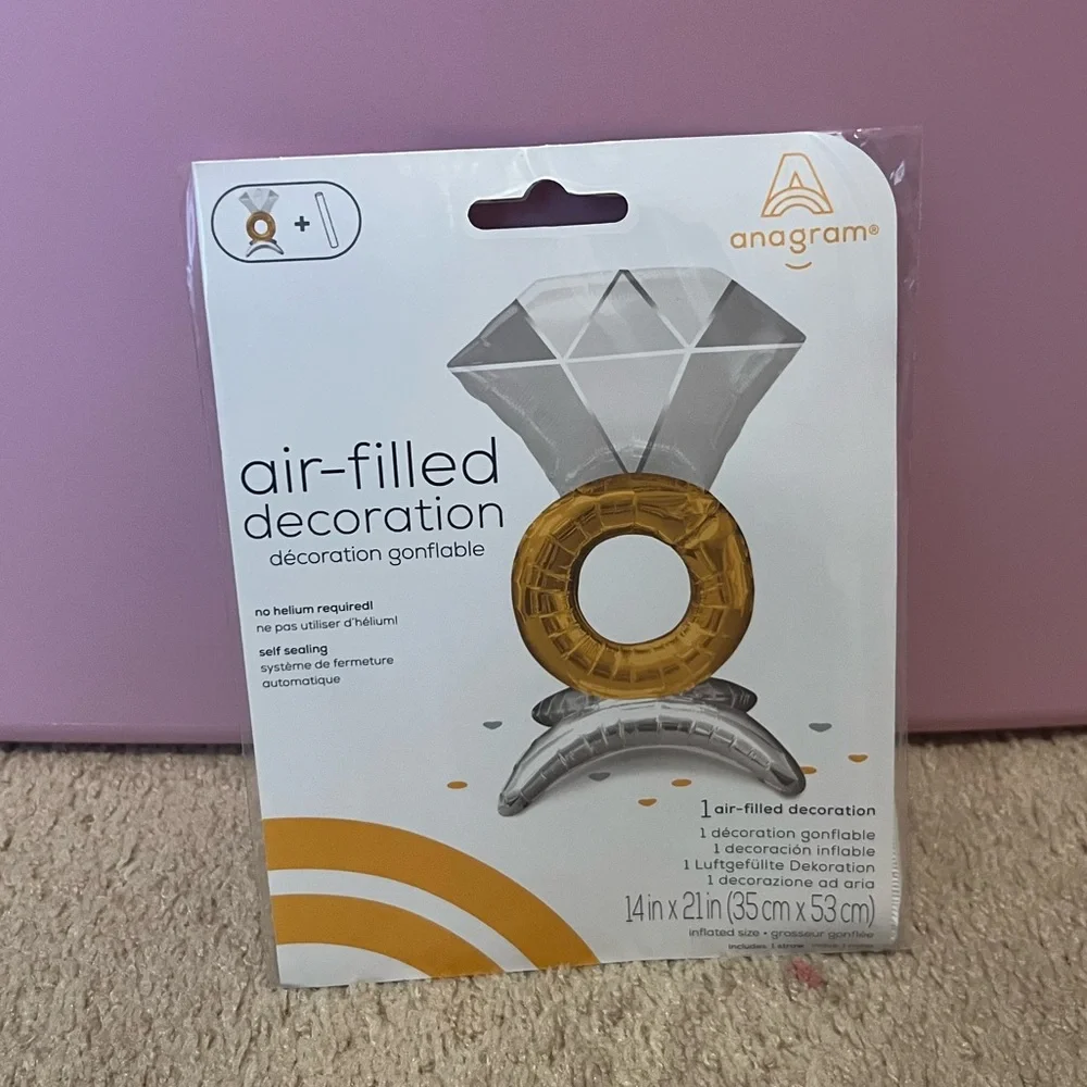 Anagram Air-Filled Diamond Ring Decoration